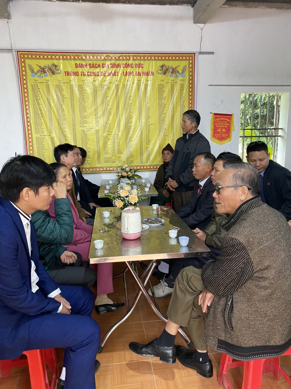Ông Trịnh Văn Như trường ban tế lễ của đền cảm ơn sự quan tâm, hỗ trợ của HĐHTVN về việc tôn tạo khu di tích 