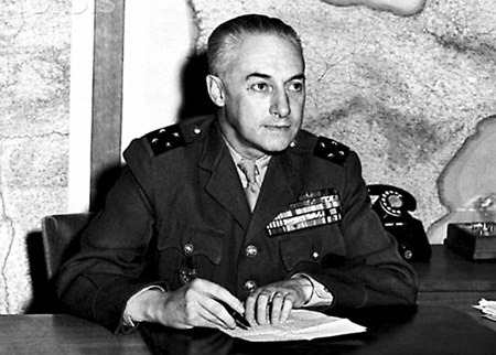 De Castries 02 1619261167758388121082