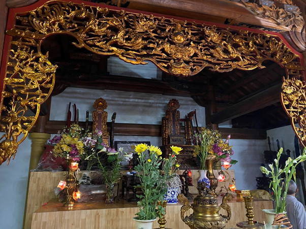 Bàn thờ hậu cung thờ các Ngài