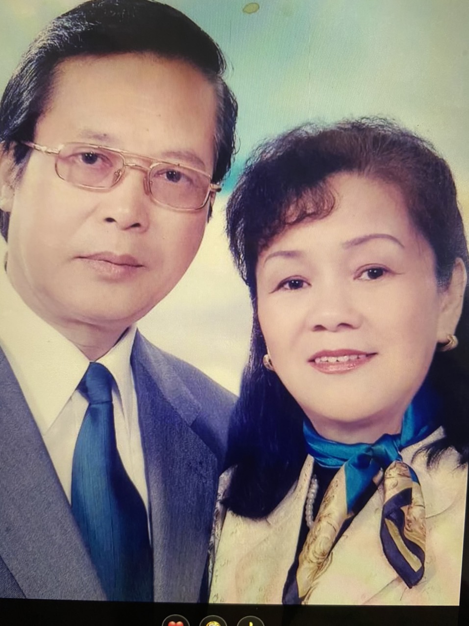 Hai vợ chồng cố Đạo Diễn -Nhà Viết Kịch-Tạ Xuyên hồi còn trẻ