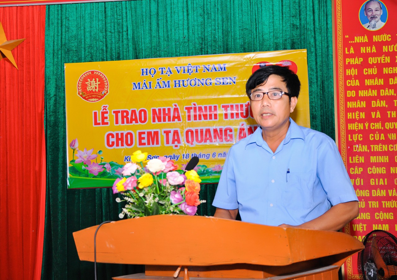 Đ/c Phạm Quang Minh-PBT thường trực Đảng ũy xã 