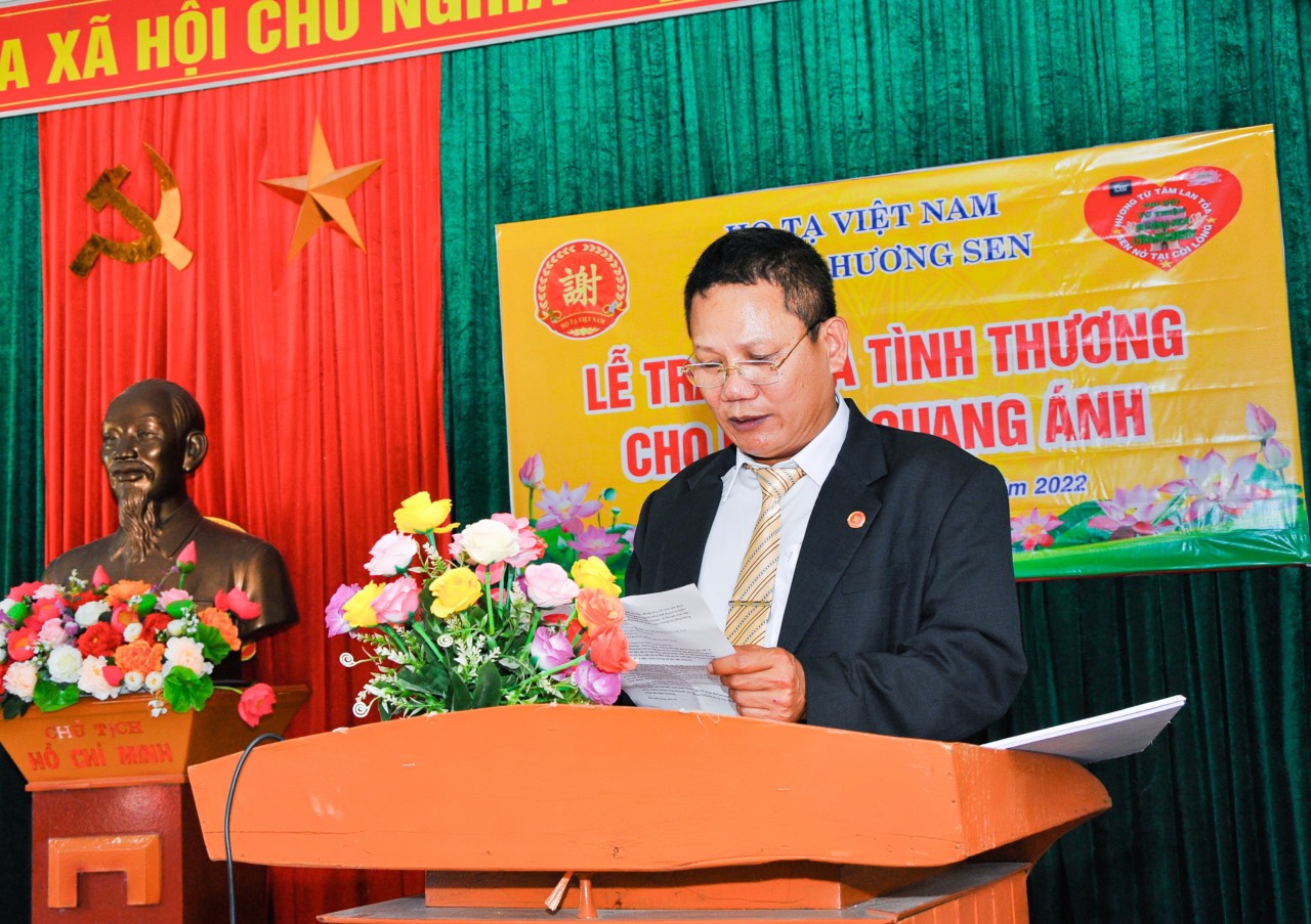 Ông Tạ Hữu Hiểu -PCT.HĐHTVN khu vực bắc trung bộ phát biểu 