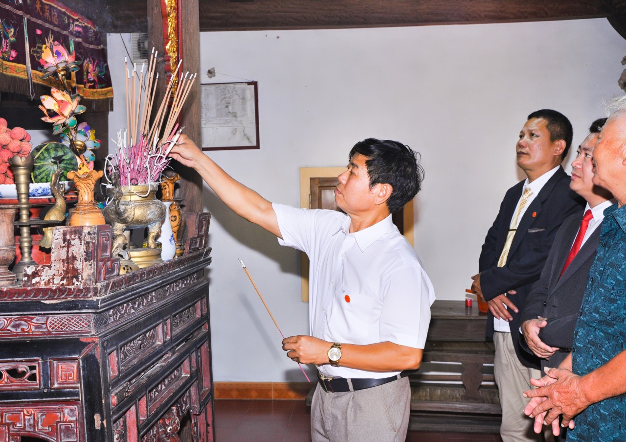 Z3535451505489 7ec303adc633fecd50e83d287a822e37