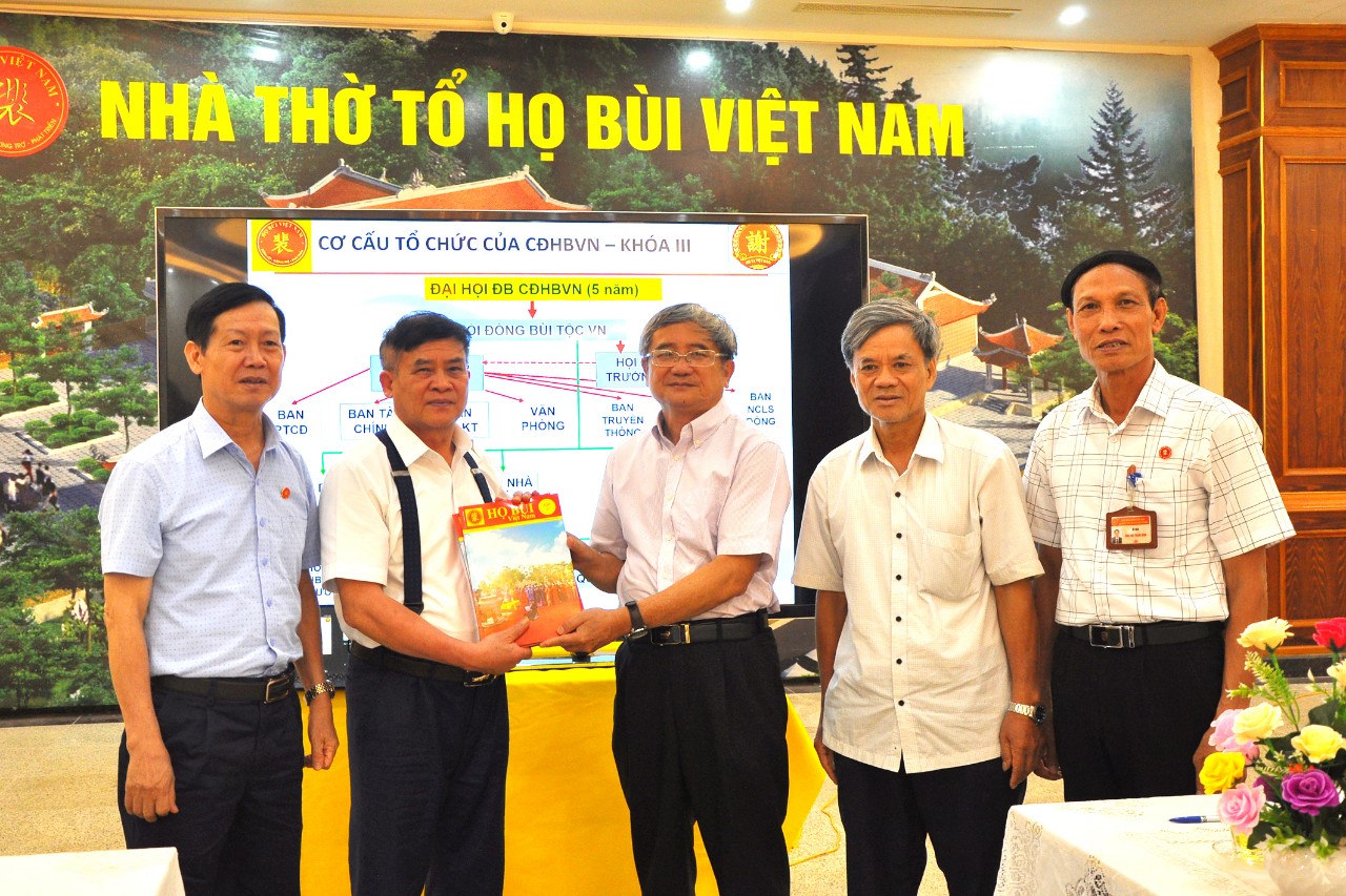 Z3643903227526 4c48b8b5cf699740f225bb26e324b02e