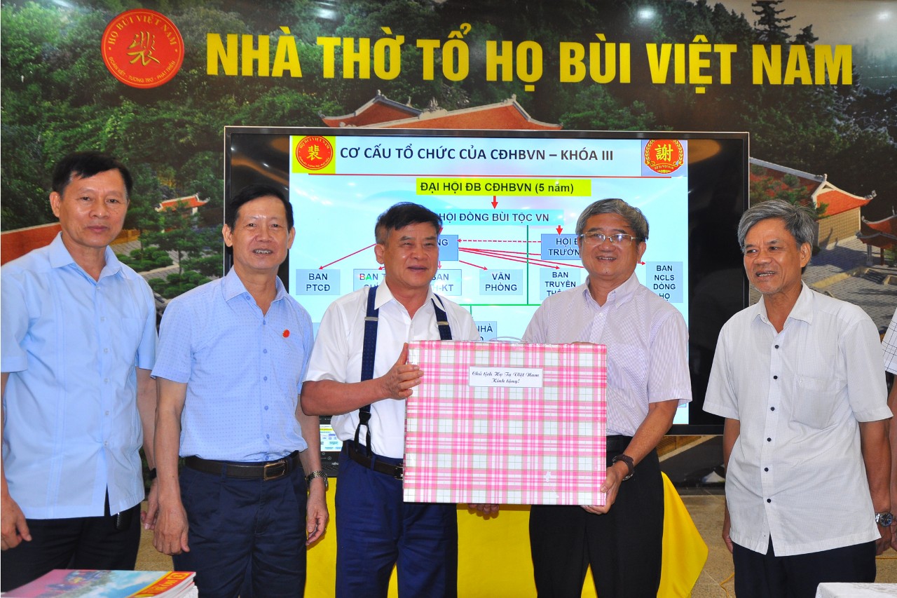 Z3643903242338 64b571e70a2a2436ec60bbdcd00dc82a