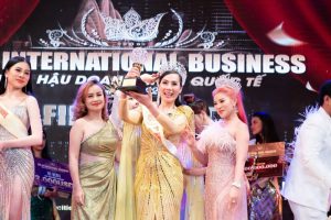 Z4296248975659 672ed77f6f85c0464a93adcda82c719b