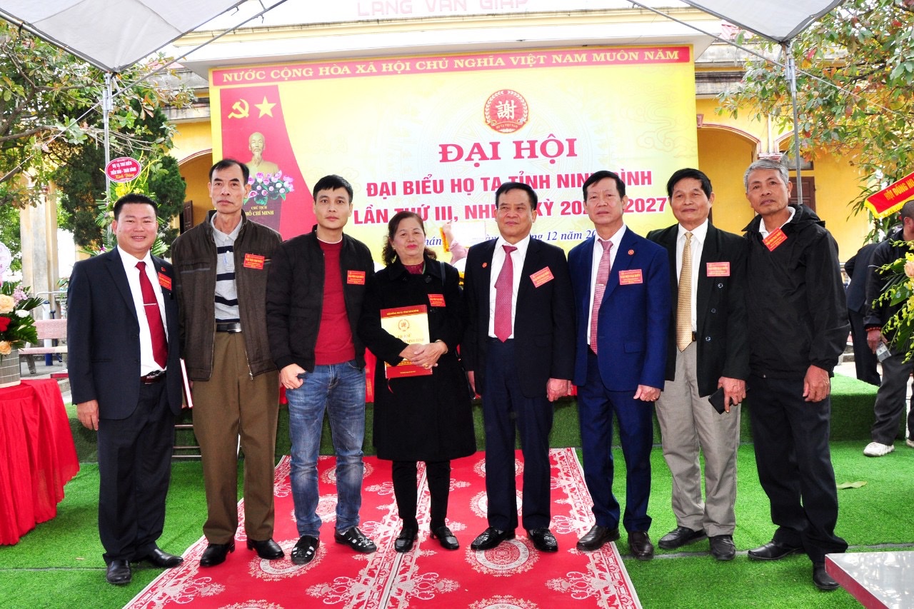 Z4533977971668 79debaf25c7fcd56059b5bef6ff8f3aa (1)