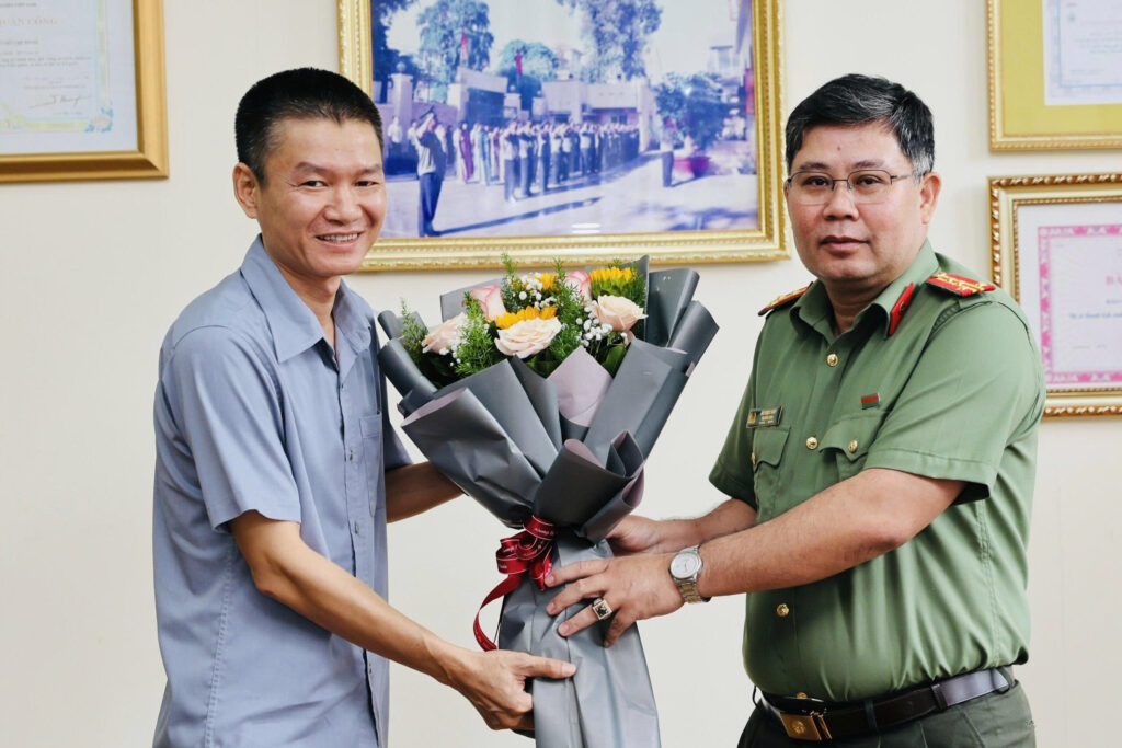 Z6899514311948 7b318680eadb45c5895aa1f694cf0bbd